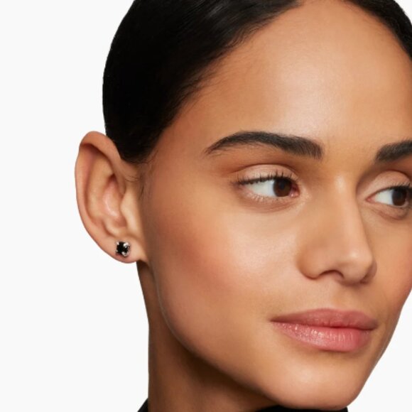 David Yurman Black Onyx Petite Chatelaine Stud Earrings - Picture 2 of 4